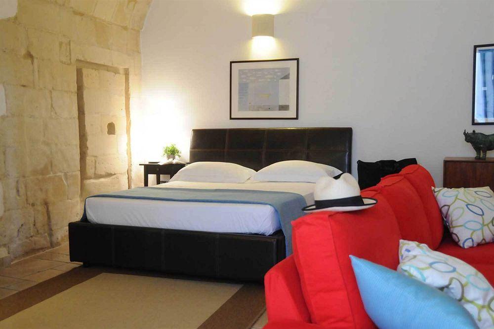 Sacre Bleu Apartments 莱切 外观 照片